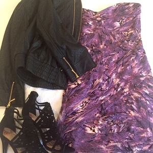 Look in my closet..BUNDLE and SAVE!!!!!